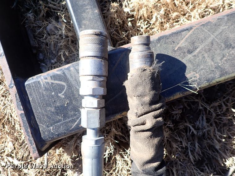 image for item IH9593 Caterpillar A19B skid steer post hole auger