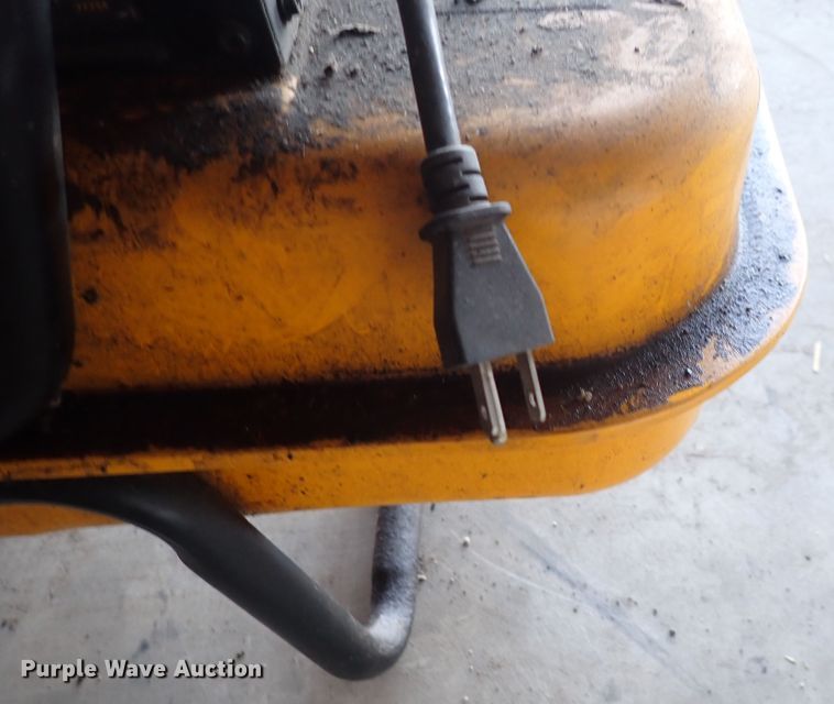 image for item IH9635 DeWalt DX135HD  heater