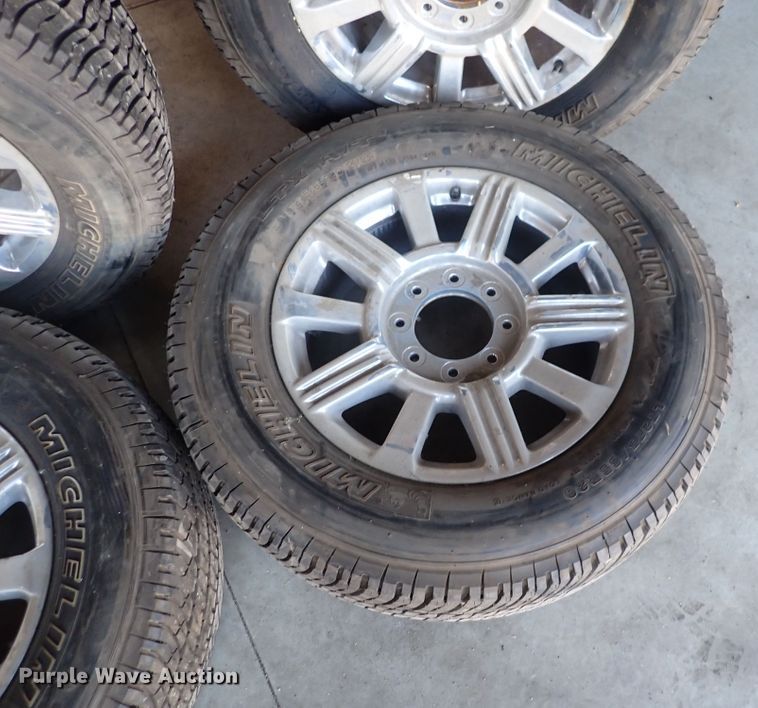 image for item IH9638 (4) Michelin 275/65R20 tires and wheels