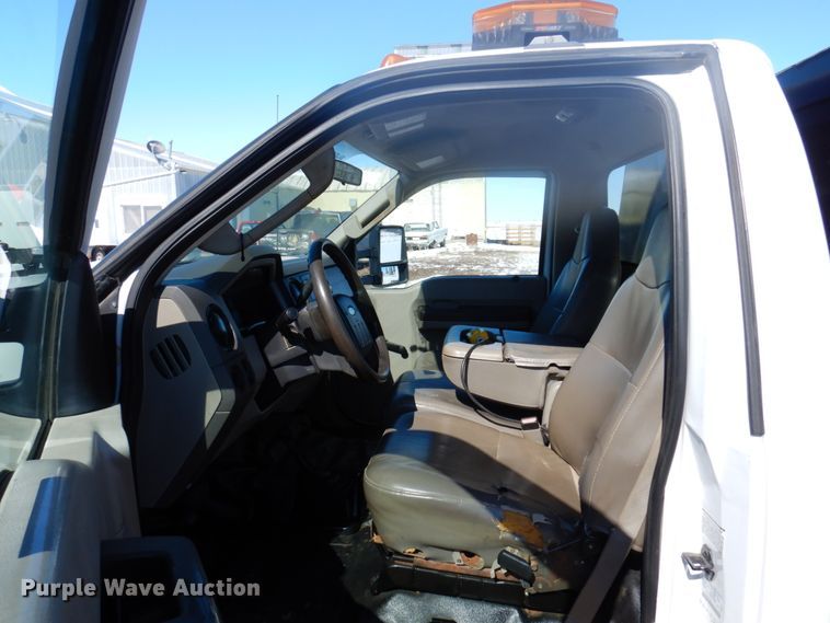 image for item IM9825 2008 Ford F450 Super Duty  dump truck