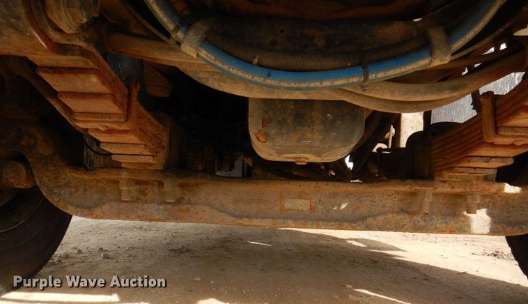 image for item IM9829 2013 International 7400  refuse truck