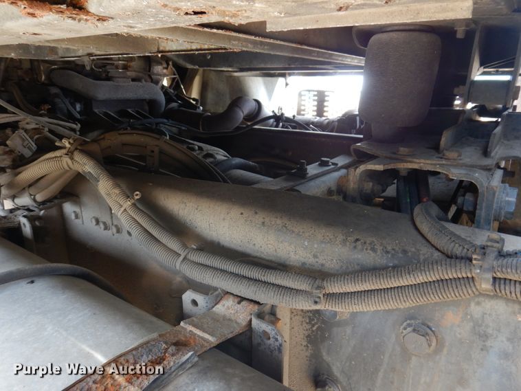 image for item IM9829 2013 International 7400  refuse truck