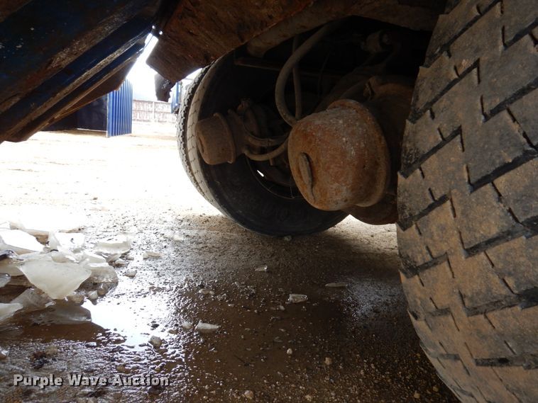 image for item IM9829 2013 International 7400  refuse truck