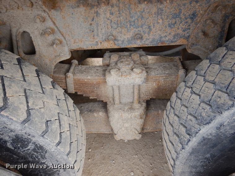 image for item IM9829 2013 International 7400  refuse truck