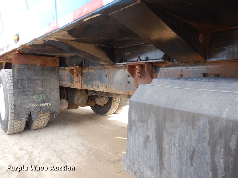 image for item IM9829 2013 International 7400  refuse truck