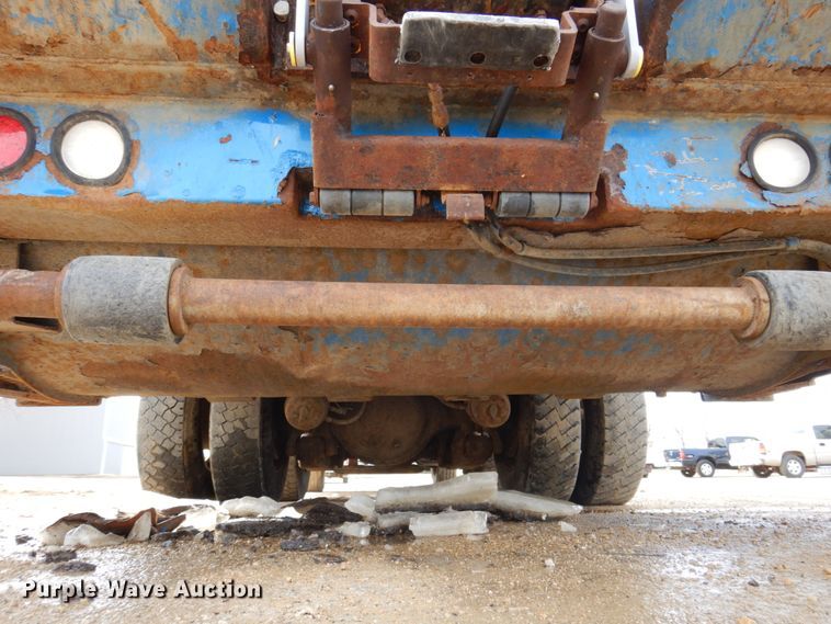 image for item IM9829 2013 International 7400  refuse truck