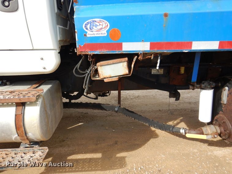 image for item IM9829 2013 International 7400  refuse truck