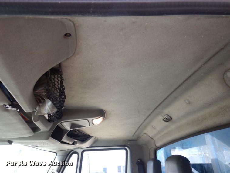 image for item IM9829 2013 International 7400  refuse truck