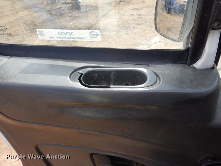 image for item IM9829 2013 International 7400  refuse truck