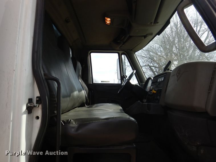 image for item IM9829 2013 International 7400  refuse truck