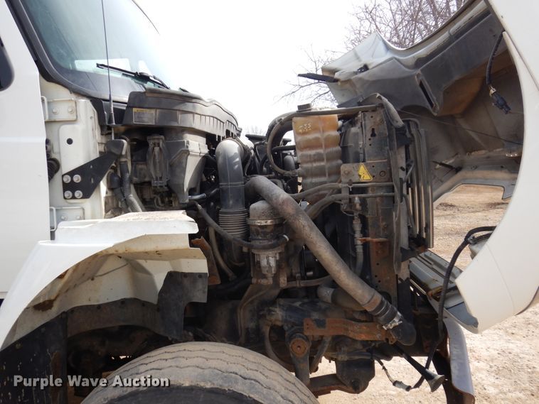 image for item IM9829 2013 International 7400  refuse truck