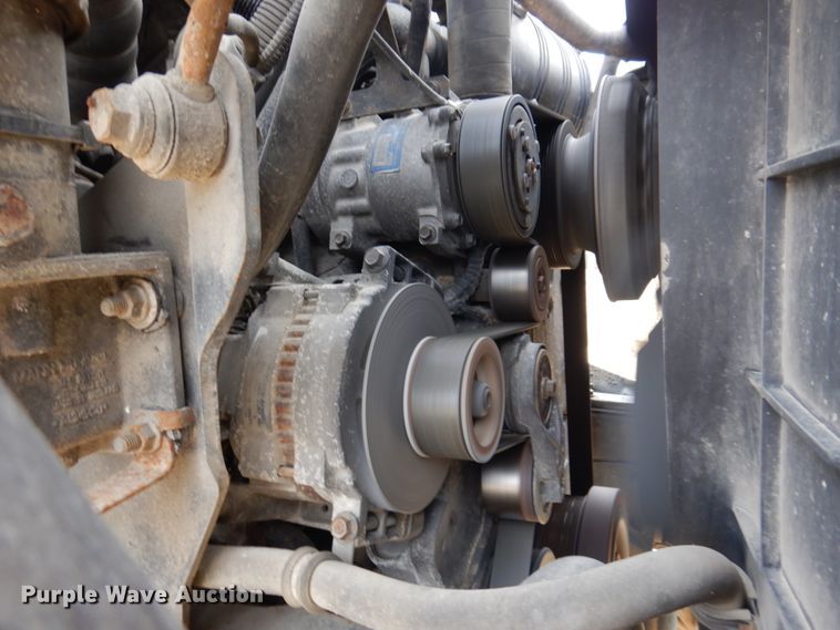 image for item IM9829 2013 International 7400  refuse truck