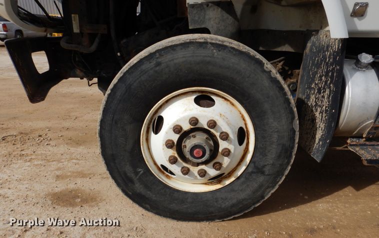 image for item IM9829 2013 International 7400  refuse truck