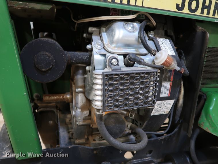 image for item IY9067 1992 John Deere 318  lawn tractor