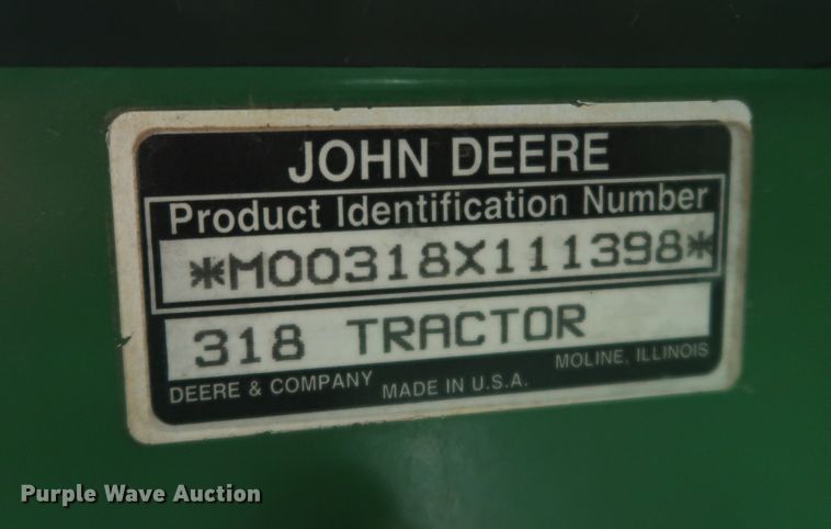 image for item IY9067 1992 John Deere 318  lawn tractor