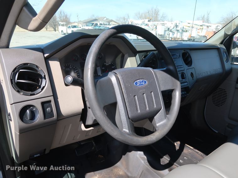 image for item IY9116 2008 Ford F450 Super Duty XL  flatbed truck