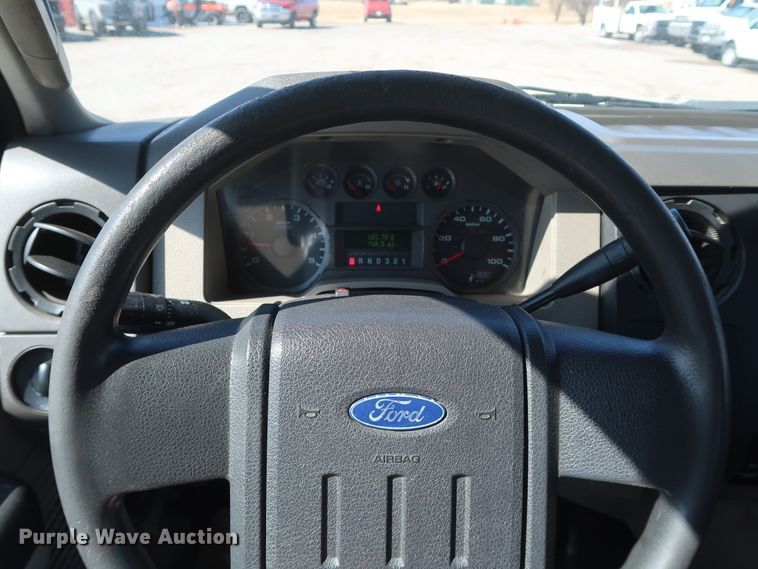 image for item IY9116 2008 Ford F450 Super Duty XL  flatbed truck