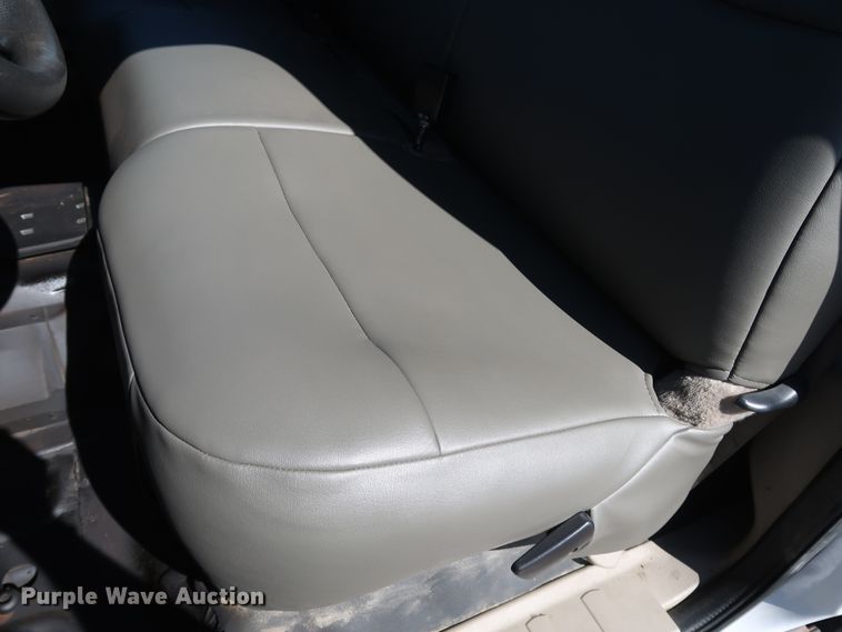 image for item IY9116 2008 Ford F450 Super Duty XL  flatbed truck