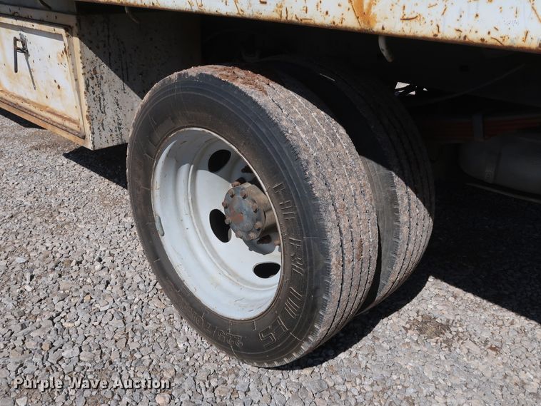 image for item IY9116 2008 Ford F450 Super Duty XL  flatbed truck