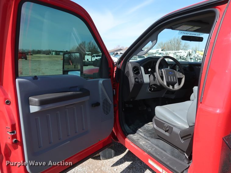 image for item IY9117 2012 Ford F450 Super Duty  flatbed truck