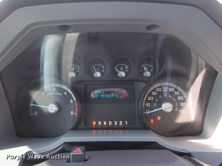 image for item IY9117 2012 Ford F450 Super Duty  flatbed truck