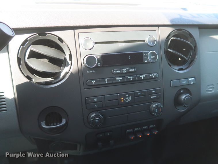 image for item IY9117 2012 Ford F450 Super Duty  flatbed truck