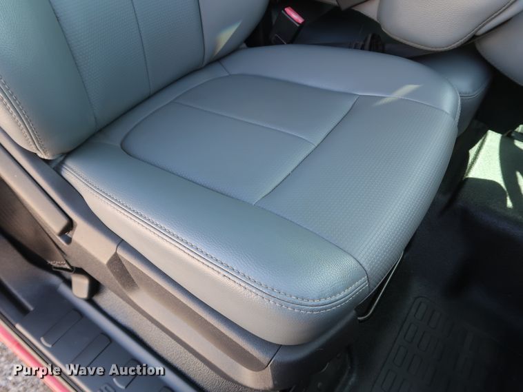 image for item IY9117 2012 Ford F450 Super Duty  flatbed truck