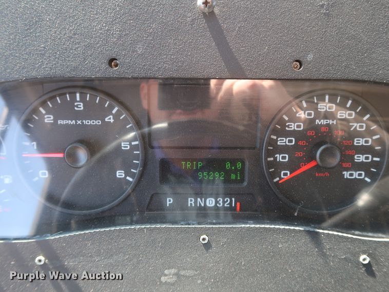 image for item IY9119 2013 Ford F59  refrigerated delivery truck