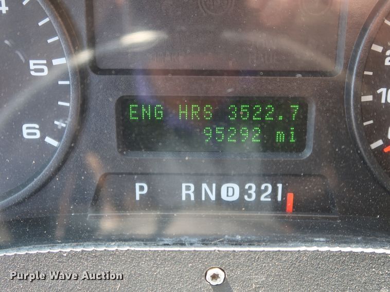 image for item IY9119 2013 Ford F59  refrigerated delivery truck