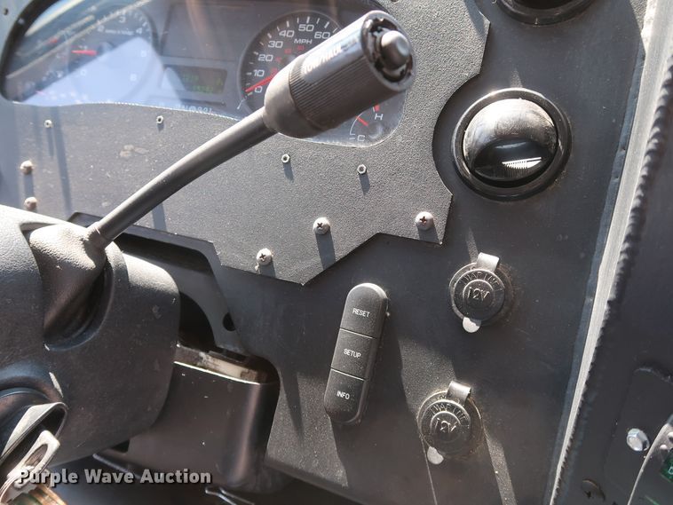 image for item IY9119 2013 Ford F59  refrigerated delivery truck