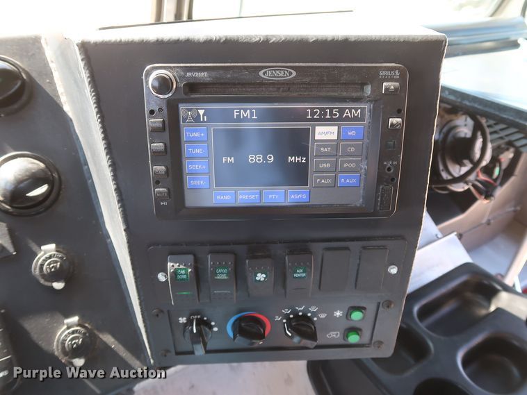 image for item IY9119 2013 Ford F59  refrigerated delivery truck