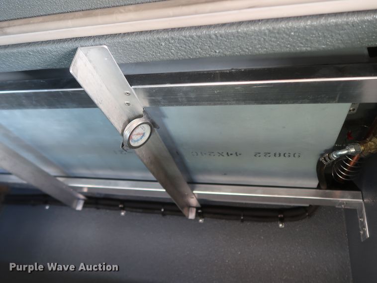 image for item IY9119 2013 Ford F59  refrigerated delivery truck