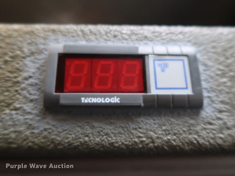 image for item IY9119 2013 Ford F59  refrigerated delivery truck