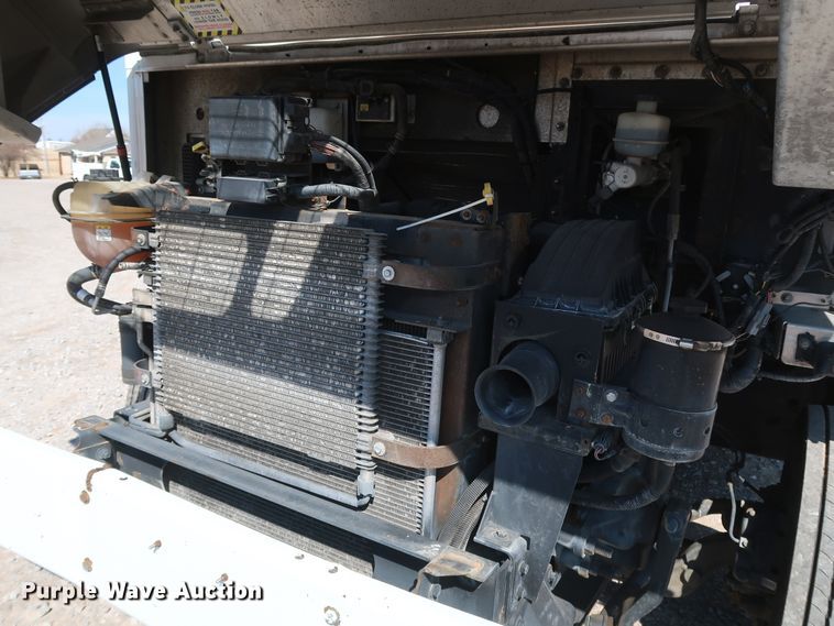 image for item IY9119 2013 Ford F59  refrigerated delivery truck