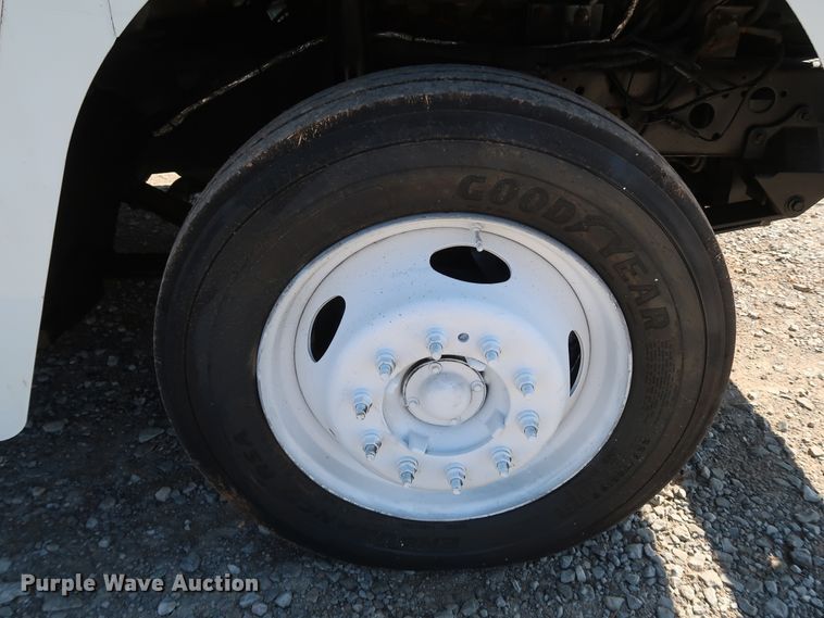 image for item IY9119 2013 Ford F59  refrigerated delivery truck