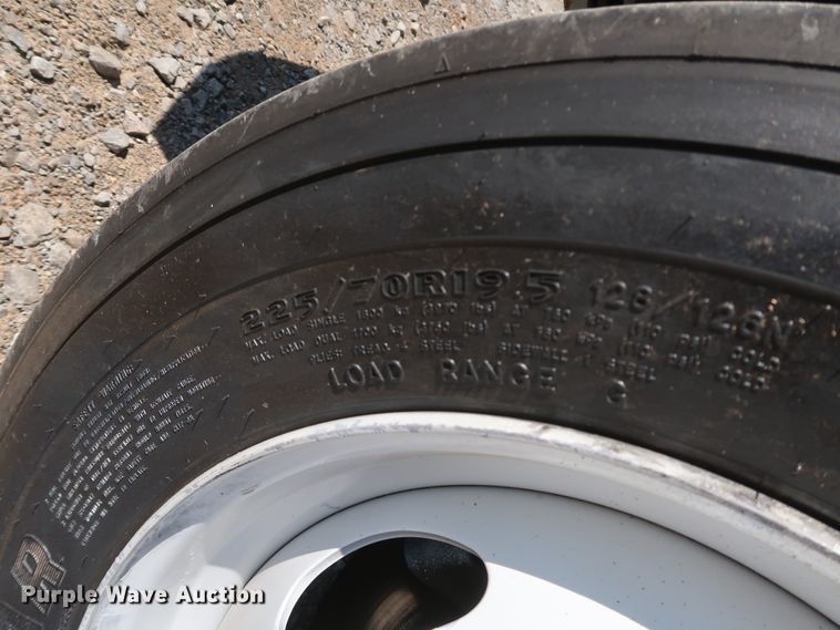 image for item IY9119 2013 Ford F59  refrigerated delivery truck