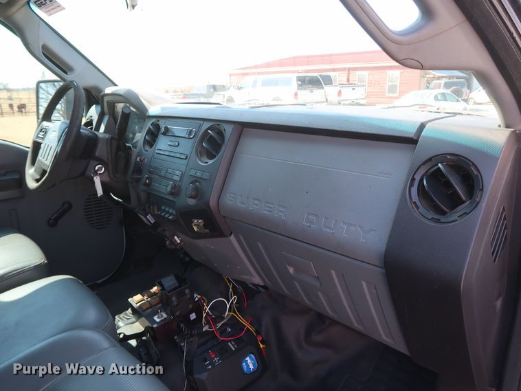 image for item IY9147 2012 Ford F550 Super Duty XL  Crew Cab utility / service truck