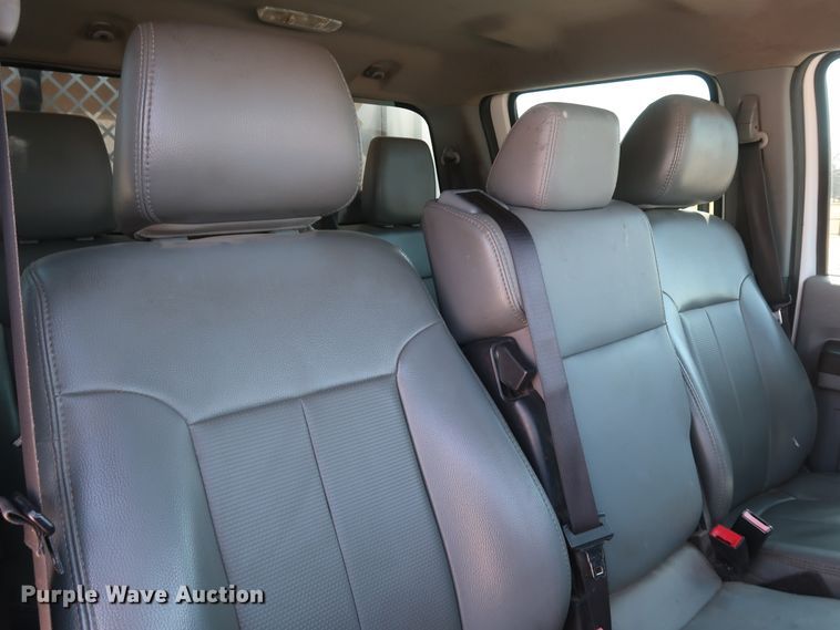 image for item IY9147 2012 Ford F550 Super Duty XL  Crew Cab utility / service truck