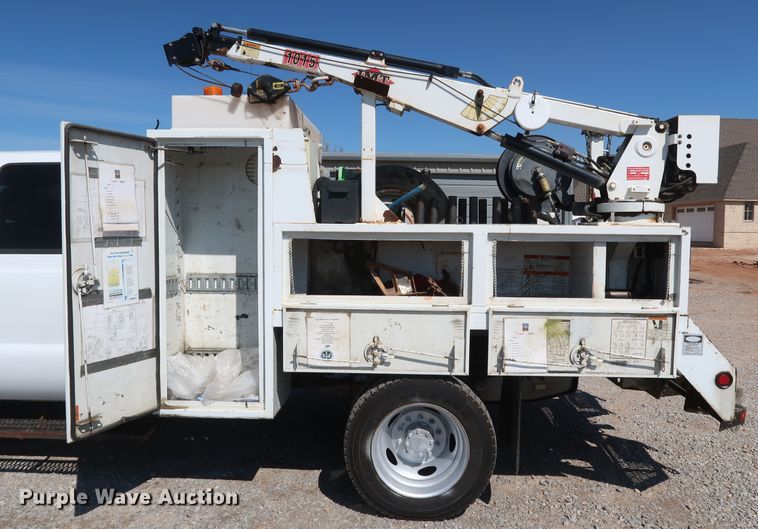 image for item IY9147 2012 Ford F550 Super Duty XL  Crew Cab utility / service truck