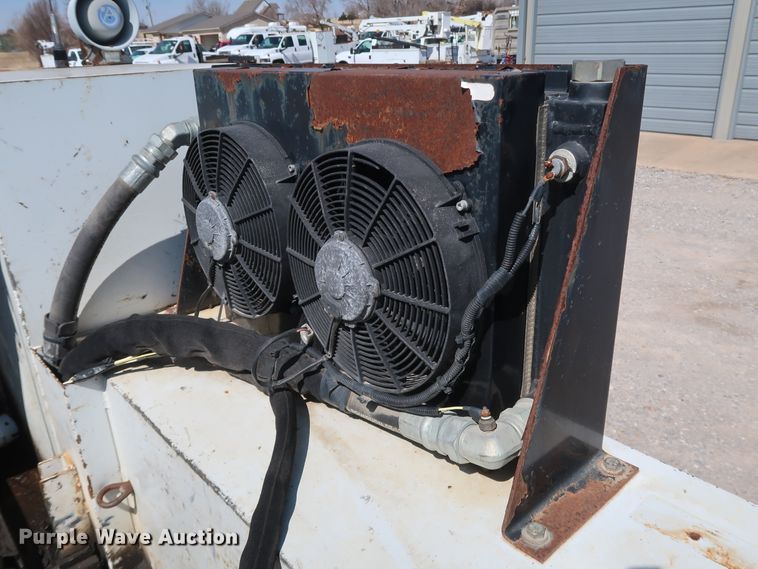 image for item IY9147 2012 Ford F550 Super Duty XL  Crew Cab utility / service truck