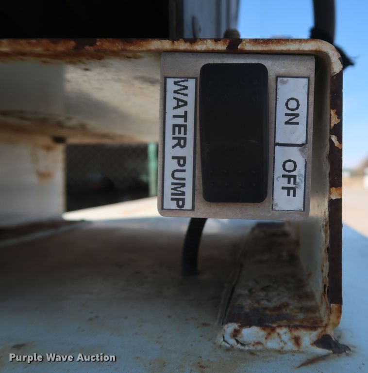 image for item IY9147 2012 Ford F550 Super Duty XL  Crew Cab utility / service truck