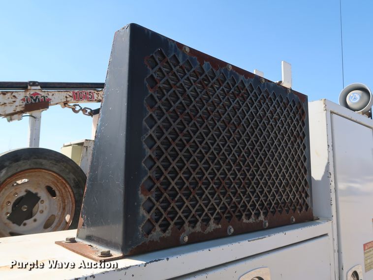 image for item IY9147 2012 Ford F550 Super Duty XL  Crew Cab utility / service truck