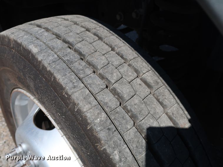 image for item IY9147 2012 Ford F550 Super Duty XL  Crew Cab utility / service truck