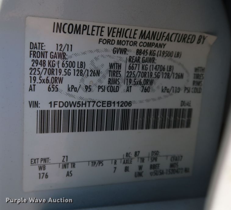 image for item IY9147 2012 Ford F550 Super Duty XL  Crew Cab utility / service truck