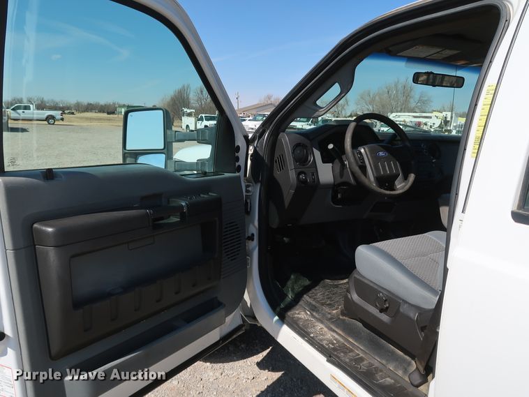 image for item IY9148 2012 Ford F450 Super Duty XL  Crew Cab utility / service truck