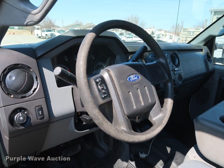 image for item IY9148 2012 Ford F450 Super Duty XL  Crew Cab utility / service truck