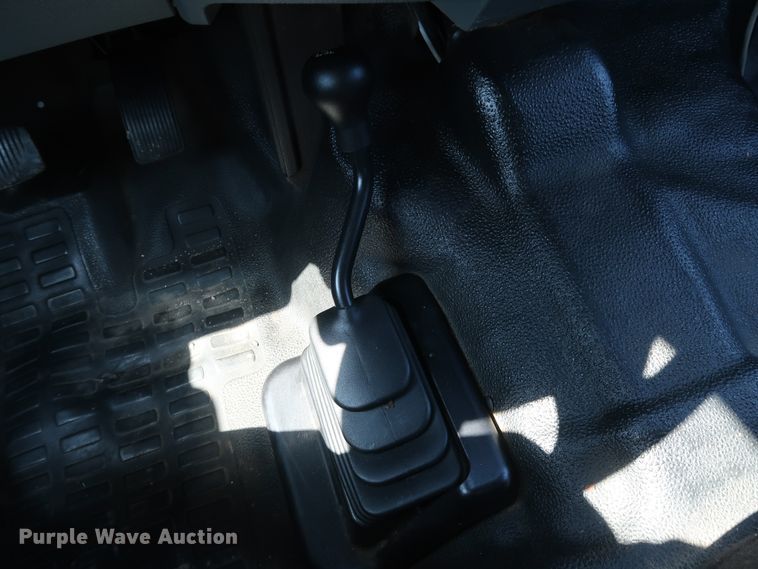 image for item IY9148 2012 Ford F450 Super Duty XL  Crew Cab utility / service truck