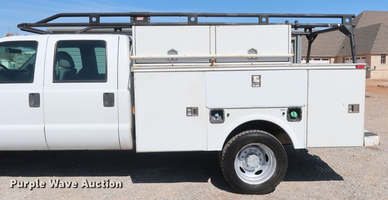 image for item IY9148 2012 Ford F450 Super Duty XL  Crew Cab utility / service truck