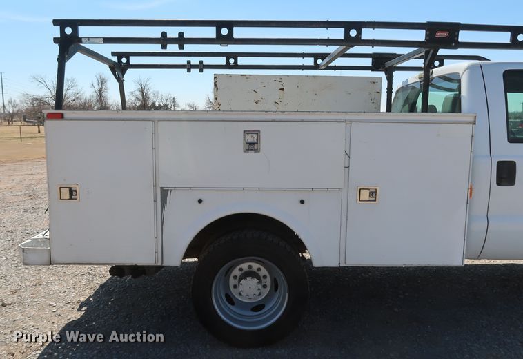 image for item IY9148 2012 Ford F450 Super Duty XL  Crew Cab utility / service truck