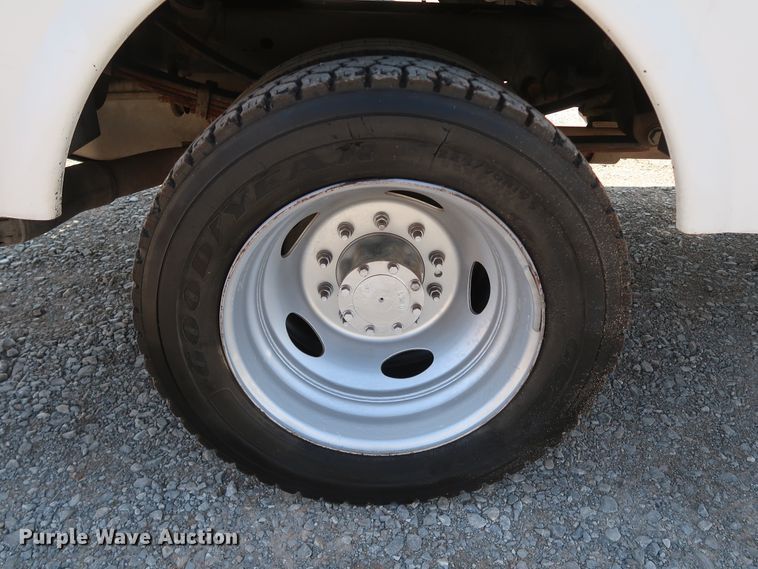 image for item IY9148 2012 Ford F450 Super Duty XL  Crew Cab utility / service truck